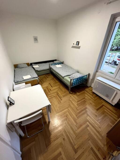 Ferienwohnung Hangulatos Lakas Budapest Zold Ovezeteben Exterior foto